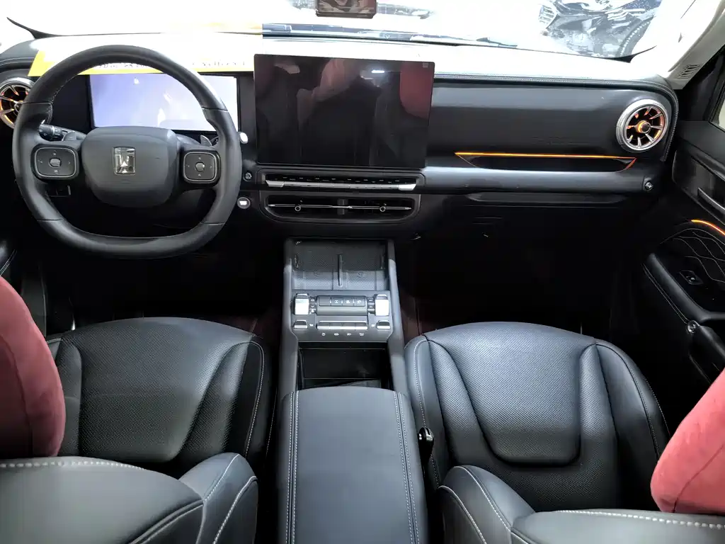 Tank 300 2025 2.0T gasoline challenger купить на сайте DeffCars