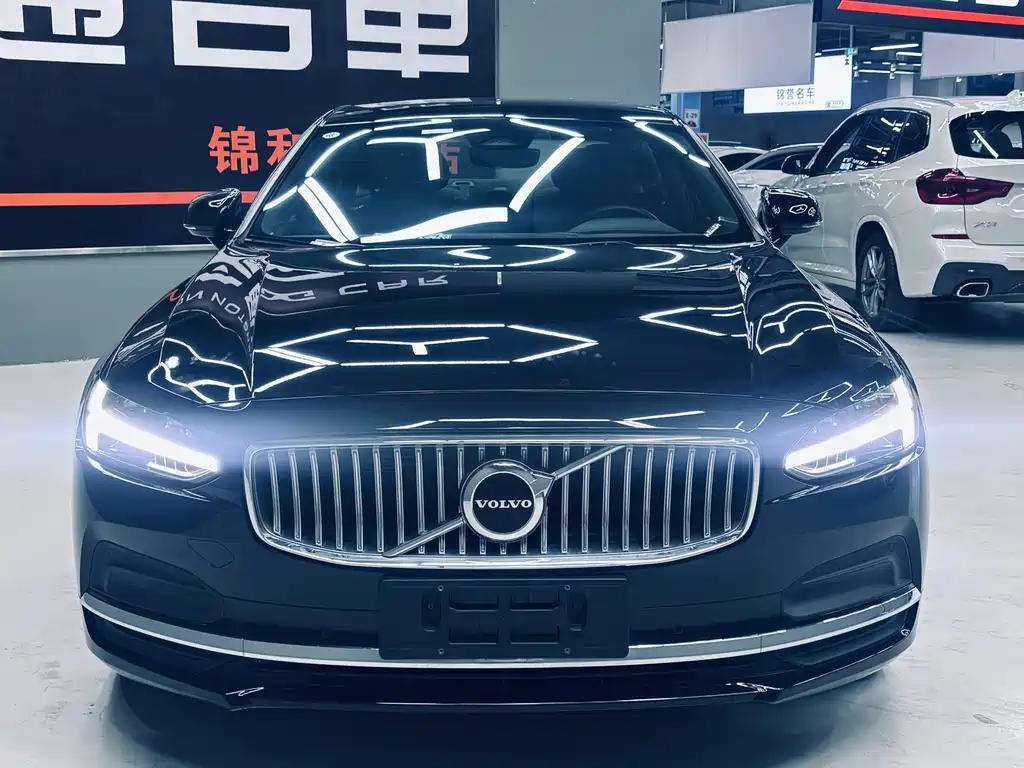 Volvo S90 2025 B5 Zhiyi Luxury Edition купить на сайте DeffCars