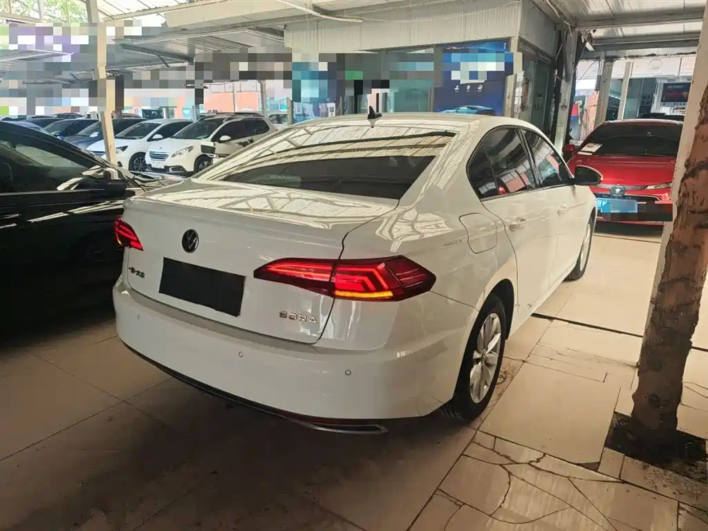 Bora 2021 1.5L automatic comfort intelligent connected version купить на сайте DeffCars