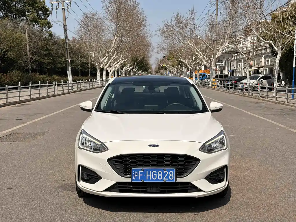 Focus 2020 Sedan EcoBoost 180 Automatic NeochaEDGE купить на сайте DeffCars