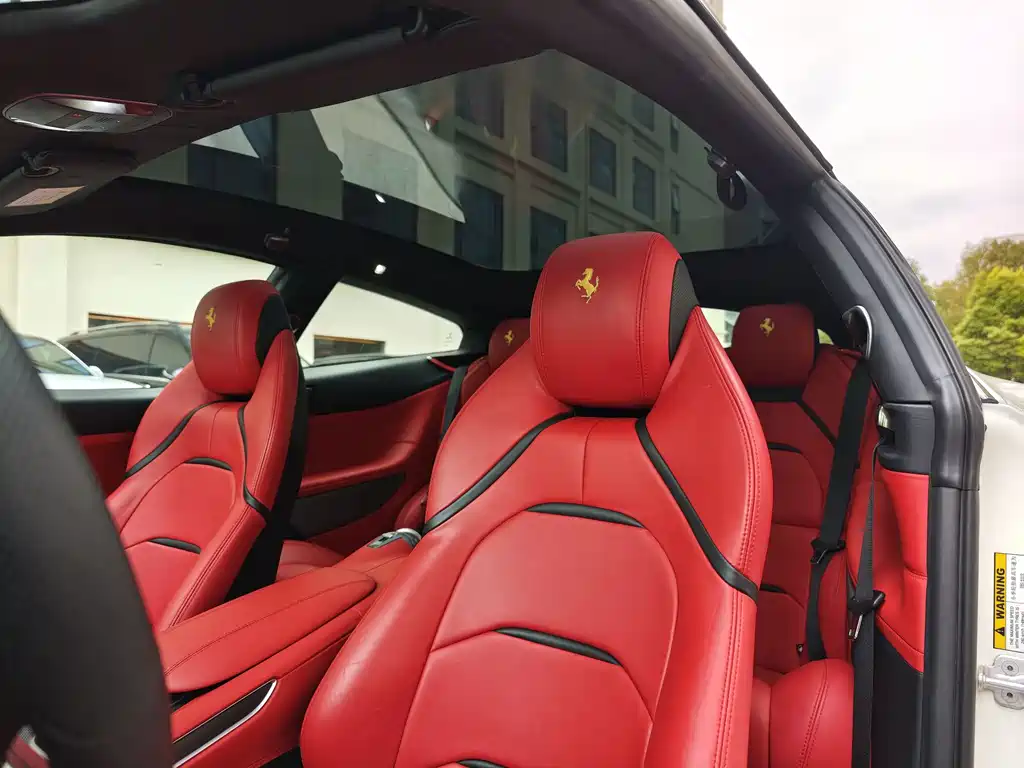GTC4Lusso 2017 3.9T V8 купить на сайте DeffCars