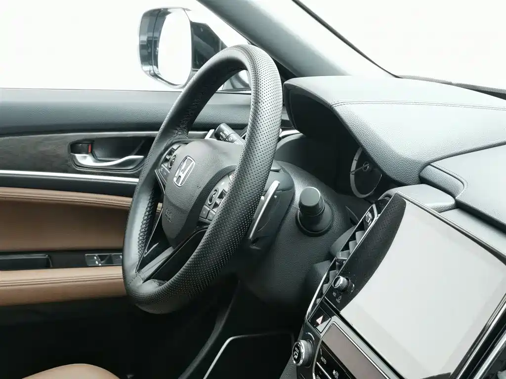 Honda UR-V 2020 370TURBO two-wheel drive premium version купить на сайте DeffCars
