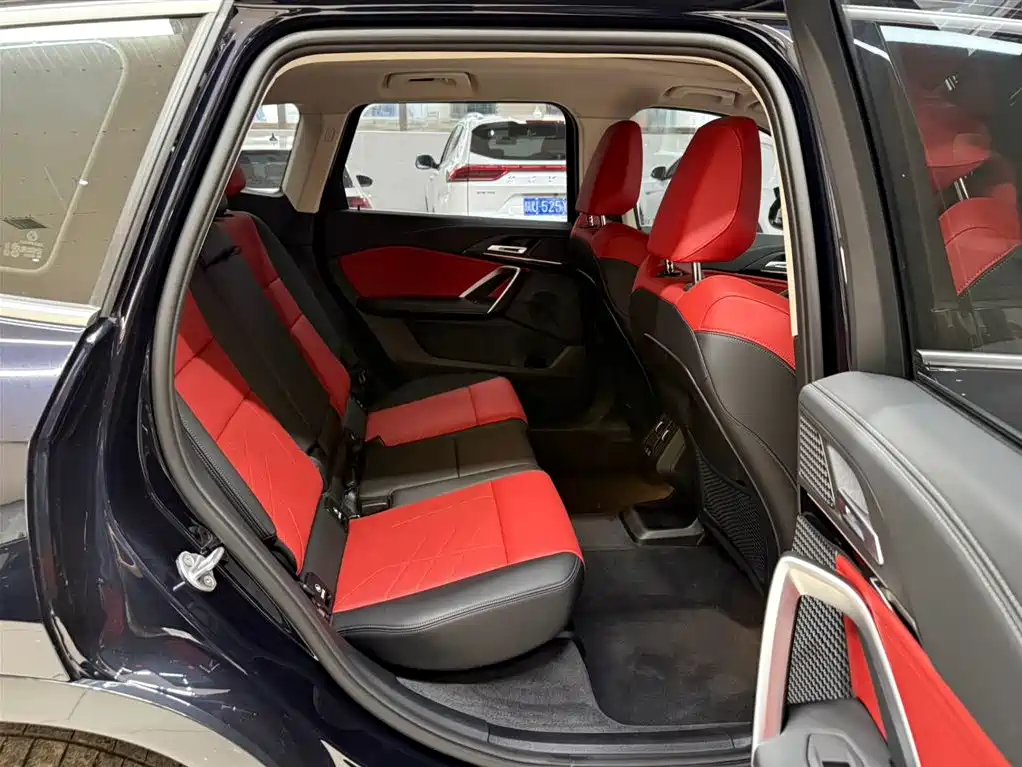 BMW X1 2023 sDrive20Li X Design Package купить на сайте DeffCars