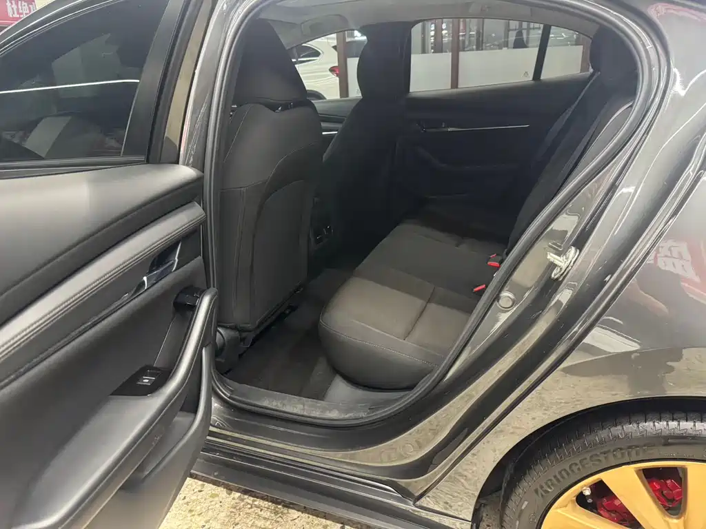 Mazda3 Angkesela 2021 2.0L automatic quality version купить на сайте DeffCars
