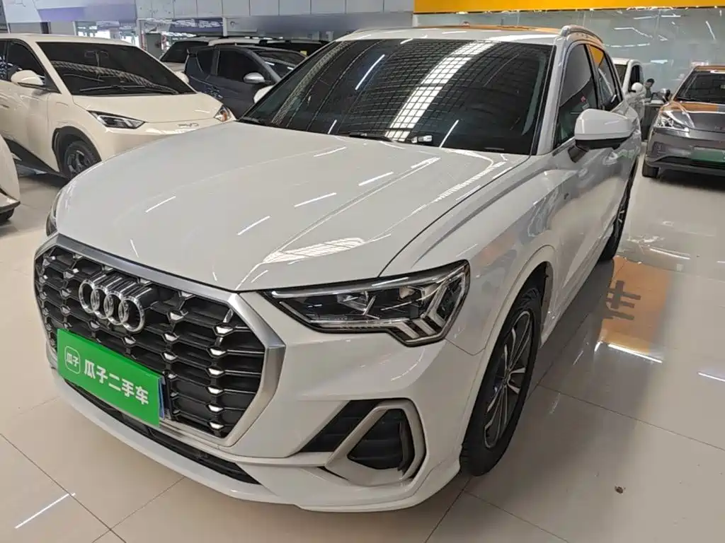 Audi Q3 2021 35 TFSI aggressive and dynamic купить на сайте DeffCars