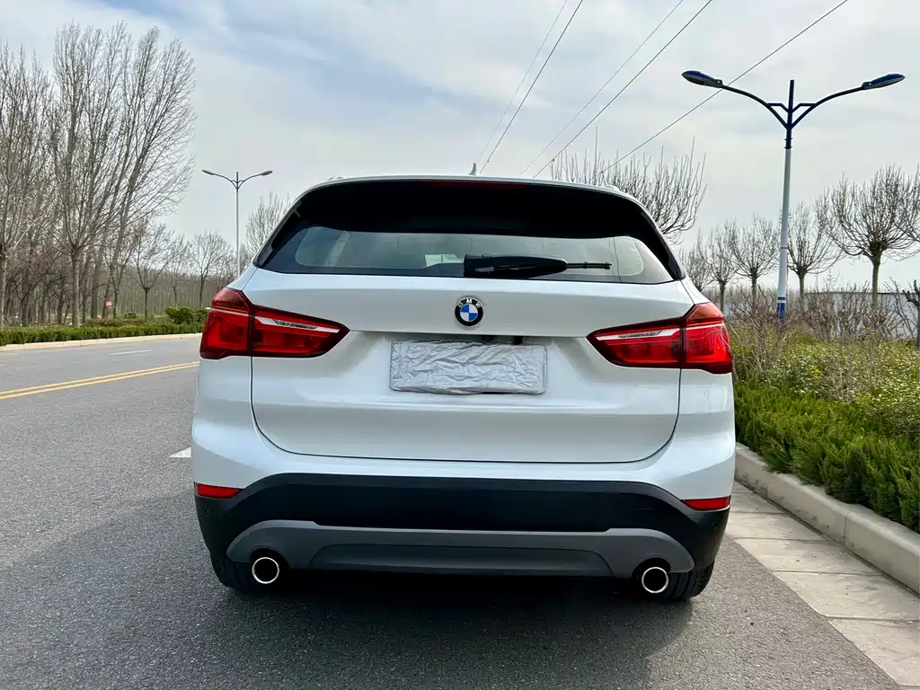 BMW X1 2018 sDrive20Li Leading Model купить на сайте DeffCars