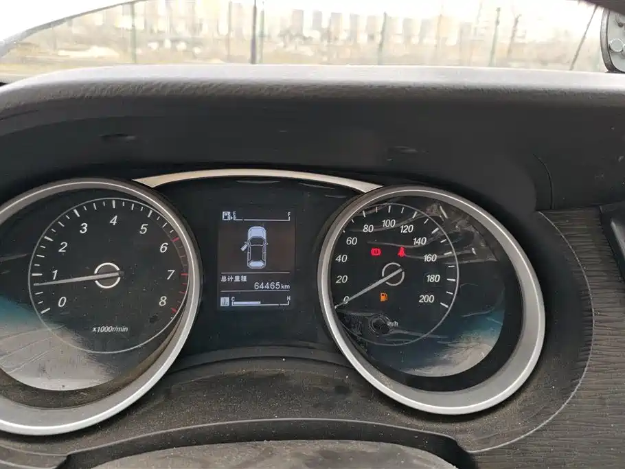 Baojun 730 2016 1.5L manual value model 7 seats National V купить на сайте DeffCars