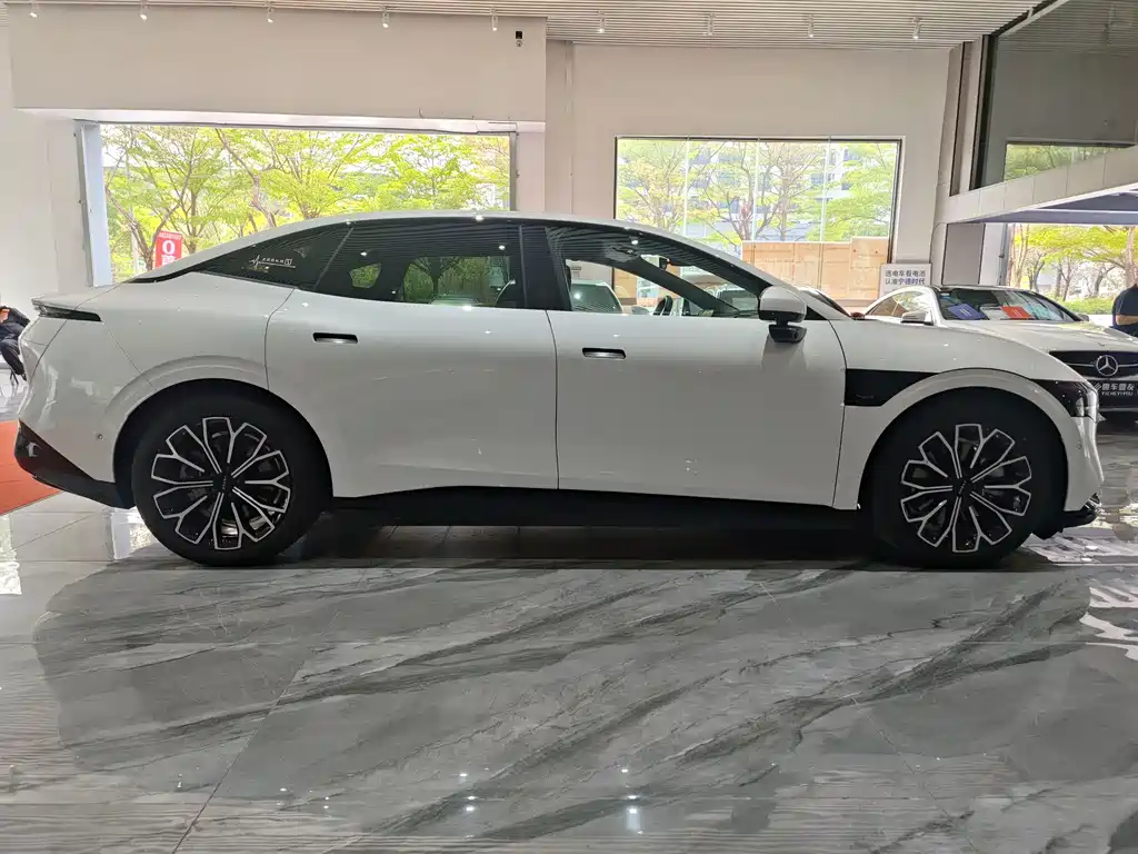 Jikrypton 007 2024 rear-wheel drive smart driving version 75kWh купить на сайте DeffCars