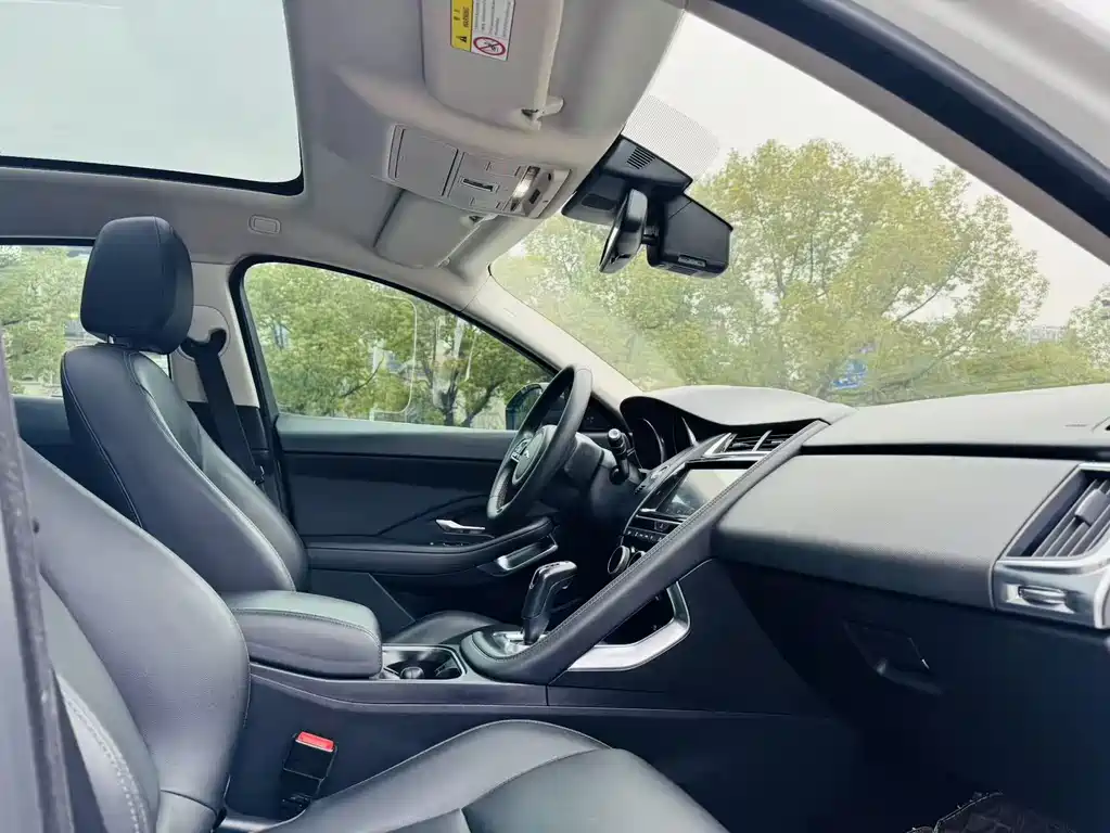 Jaguar E-PACE 2018 P200 National V купить на сайте DeffCars