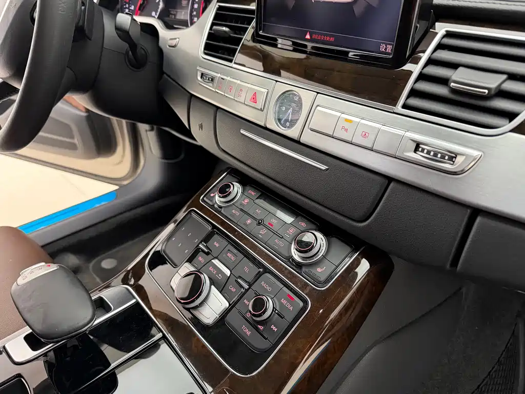 Audi A8 2013 A8L 45 TFSI quattro comfort type купить на сайте DeffCars