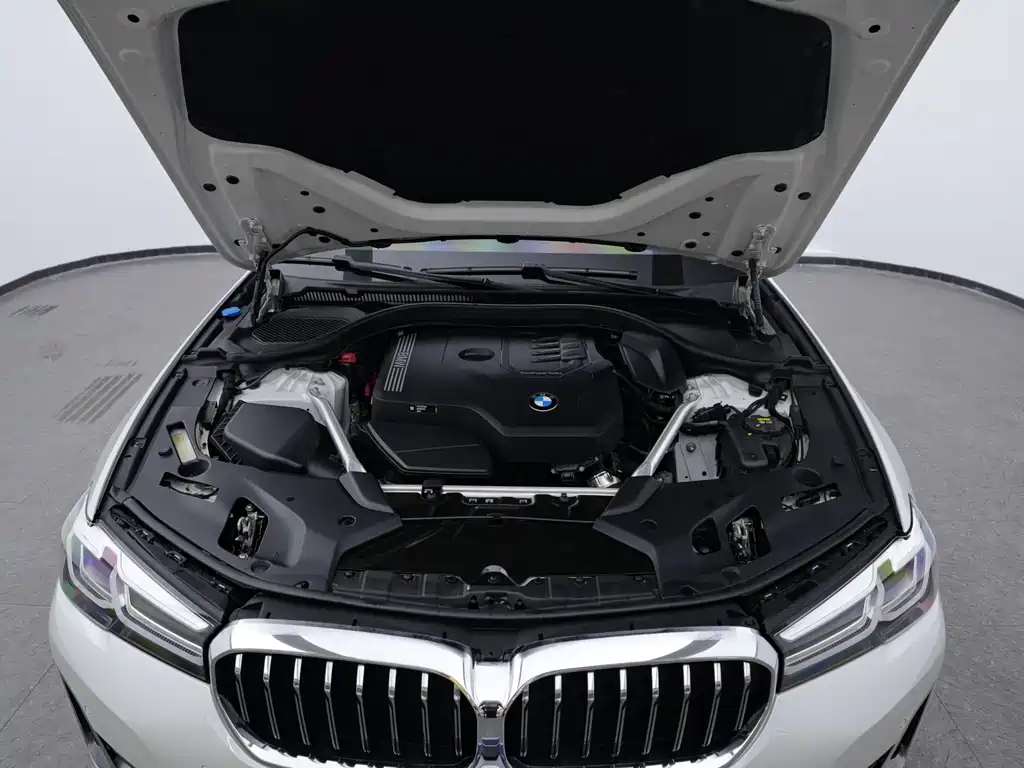 BMW 5 Series 2021 525Li Luxury Package купить на сайте DeffCars