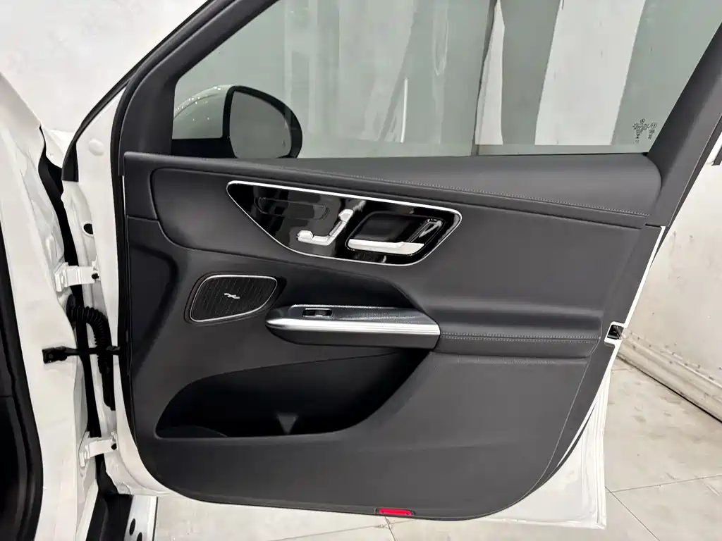 Mercedes-Benz GLC 2023 facelift GLC 300 L 4MATIC dynamic 5-seater купить на сайте DeffCars