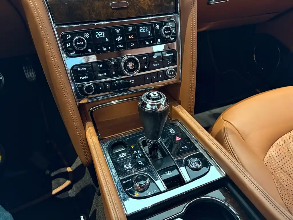 Mulsanne 2017 6.8T long wheelbase version купить на сайте DeffCars