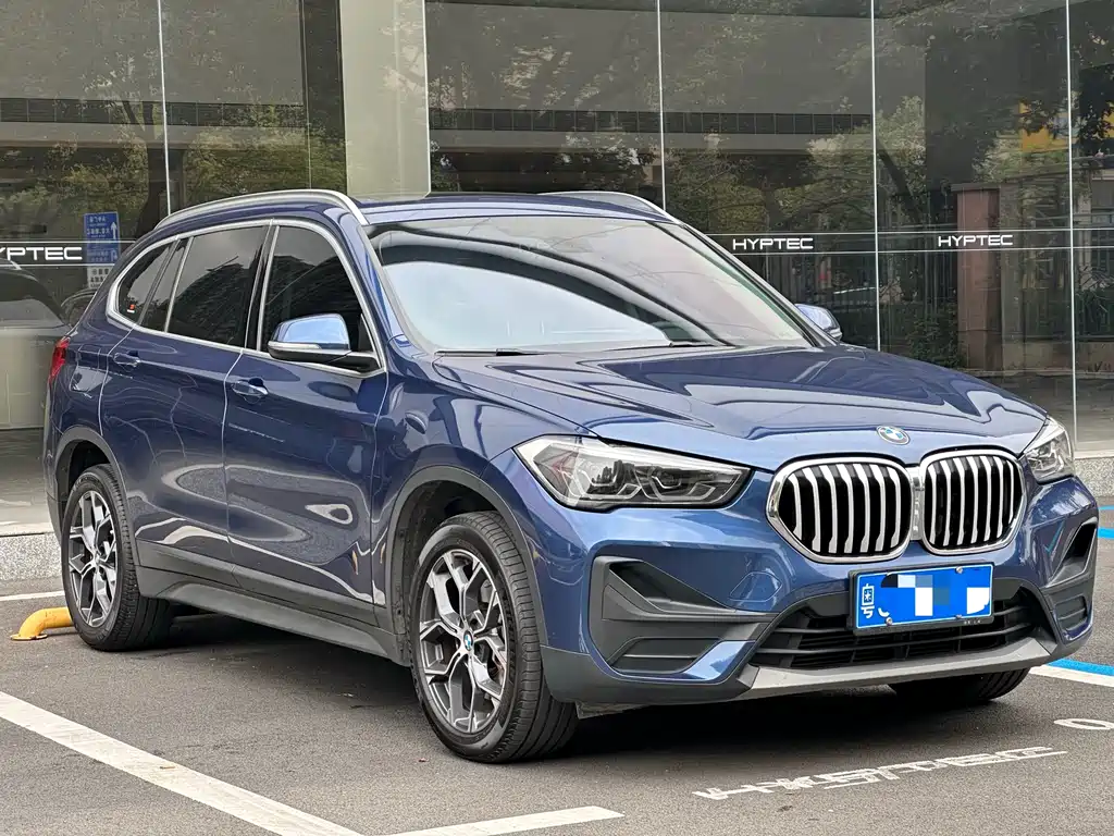 BMW X1 2021 sDrive25Li Leading Model купить на сайте DeffCars