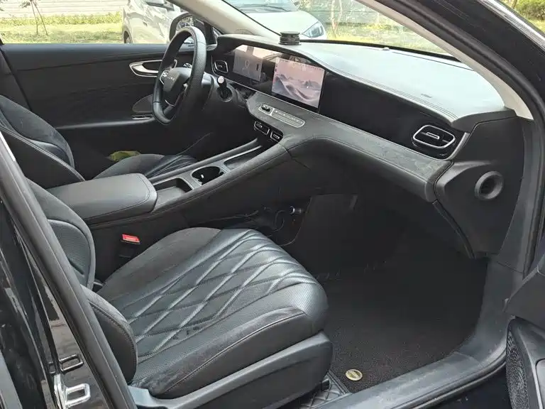 Roewe D7 2024 EV 510km travel version купить на сайте DeffCars