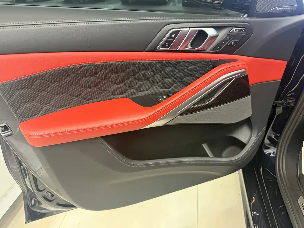 BMW X6 M 2022 X6 M купить на сайте DeffCars