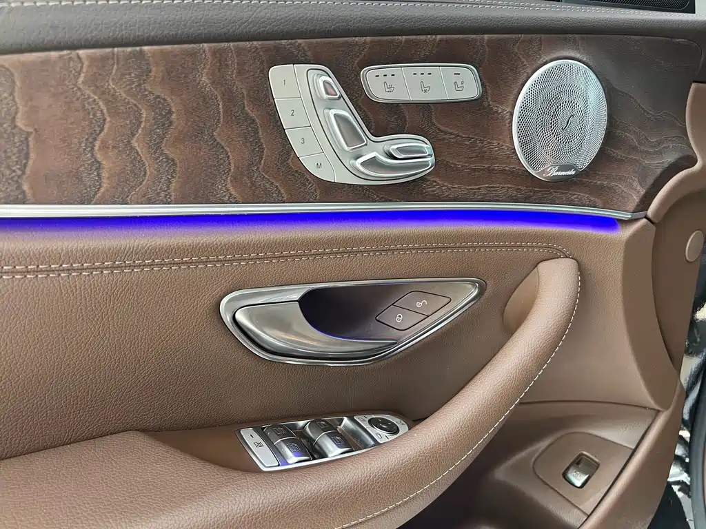 Mercedes-Benz E-Class 2020 Facelift E 300 L Special Edition купить на сайте DeffCars