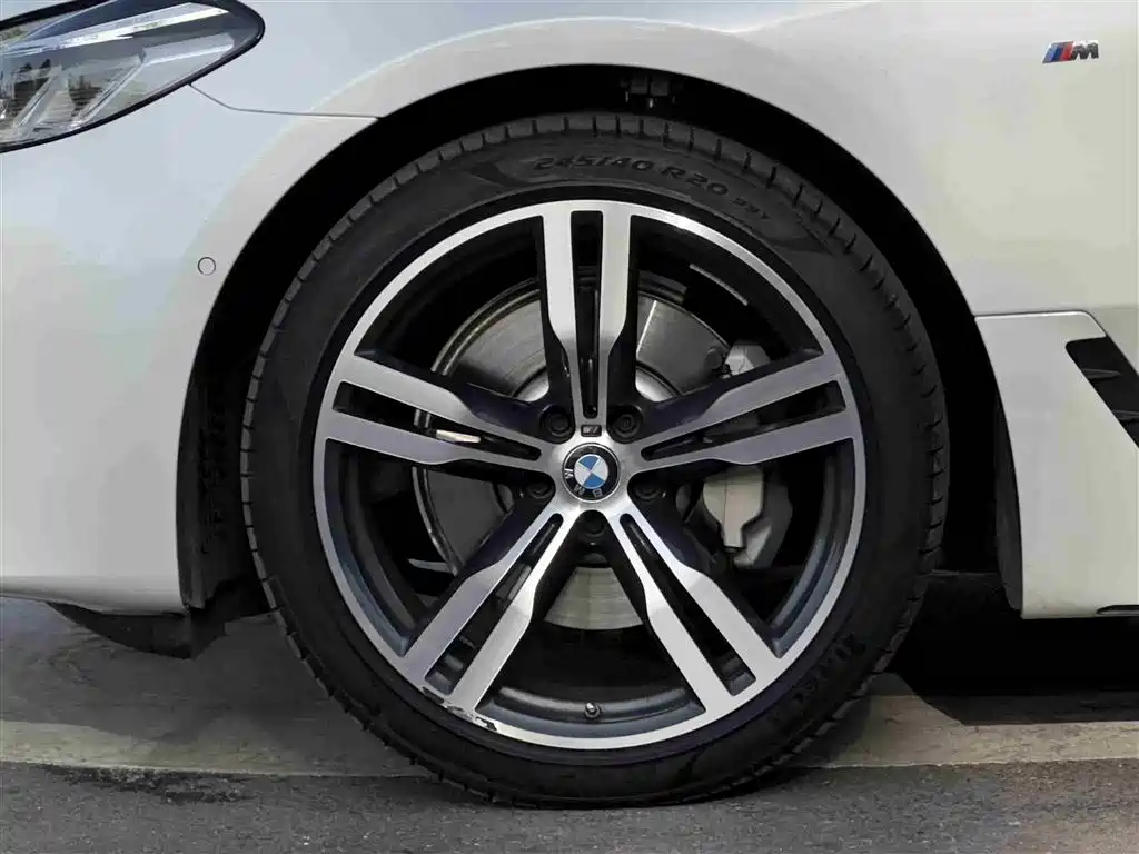 BMW 6 Series GT 2024 630i M Sports Premium Package купить на сайте DeffCars