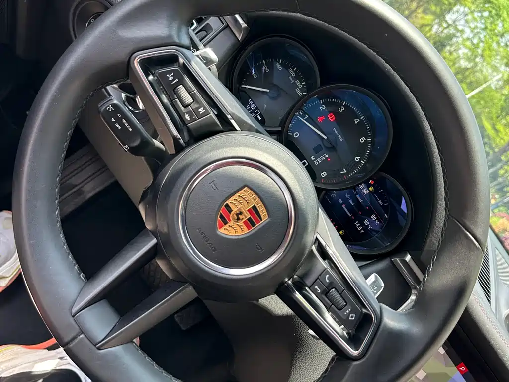 Macan 2022 Macan 2.0T купить на сайте DeffCars