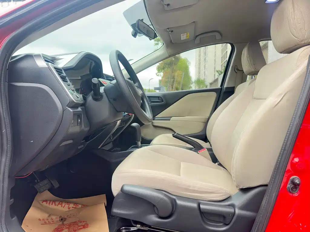 Fengfan 2015 1.5L CVT Comfort Edition купить на сайте DeffCars