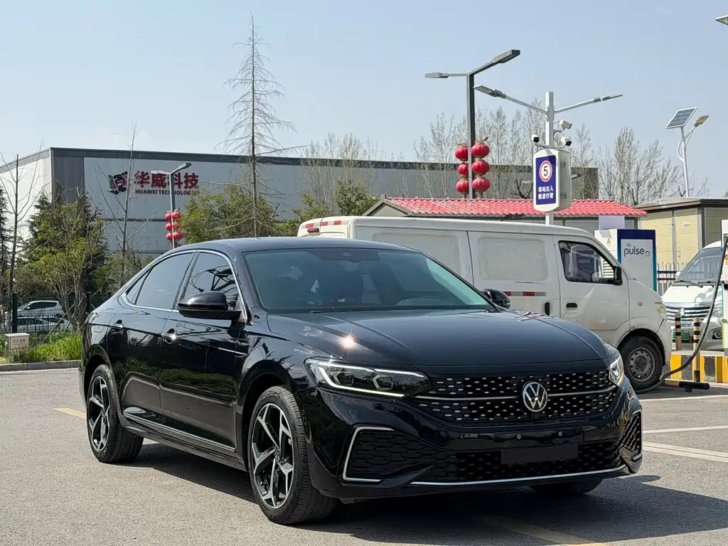 Passat 2024 380TSI Starry Sky Deluxe Edition купить на сайте DeffCars