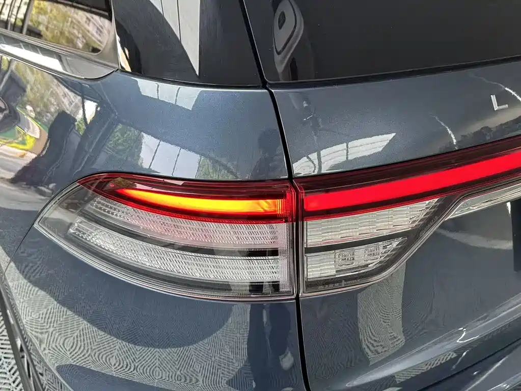 Aviator (Imported) 2020 3.0T V6 AWD Premium Edition купить на сайте DeffCars