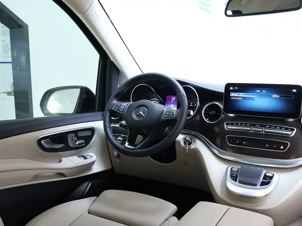 Mercedes-Benz V-Class 2022 V 260 Pilot Edition купить на сайте DeffCars