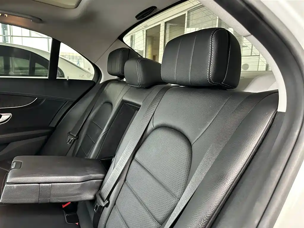 Mercedes-Benz C-Class 2017 C 200 L купить на сайте DeffCars