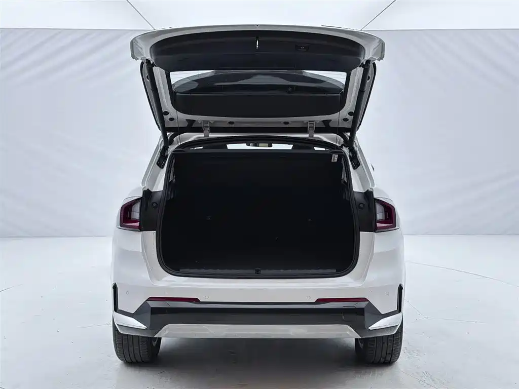 BMW X1 2023 sDrive20Li X Design Package купить на сайте DeffCars