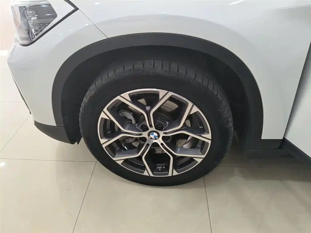BMW X1 2022 sDrive25Li Leading Model купить на сайте DeffCars