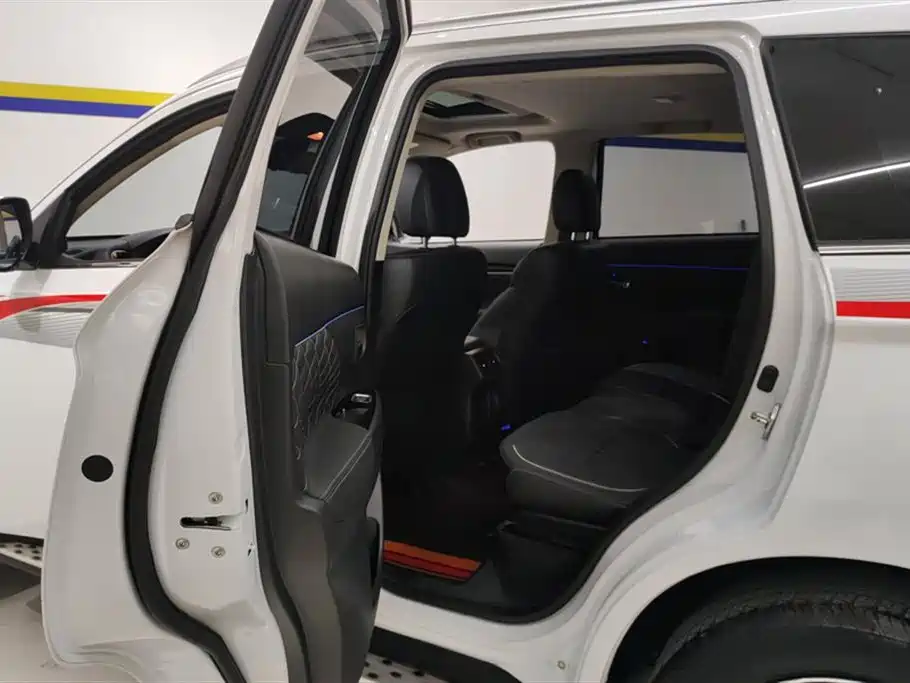 Outlander 2021 2.4L four-wheel drive exclusive version, 5 seats купить на сайте DeffCars