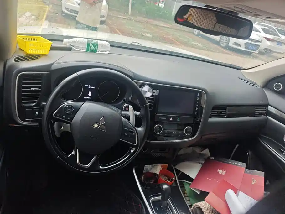 Outlander 2018 2.4L four-wheel drive elite version 5 seats купить на сайте DeffCars