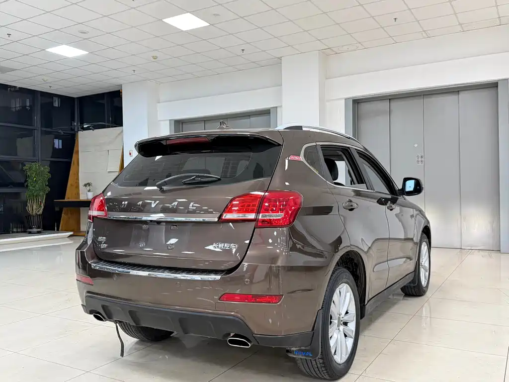 Haval H2 2015 1.5T automatic two-wheel drive elite version купить на сайте DeffCars