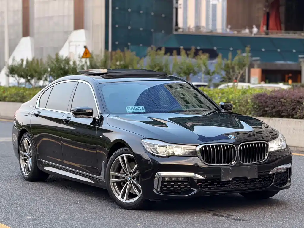 BMW 7 Series 2018 730Li Leading M Sports Package купить на сайте DeffCars
