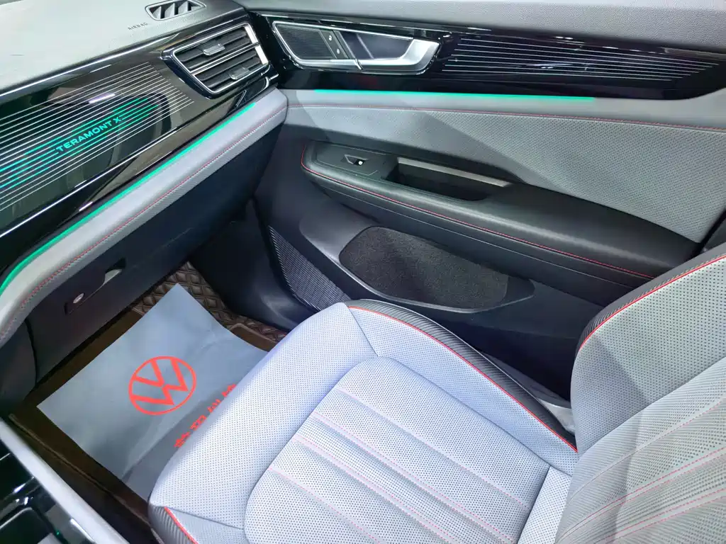 Touron 2024 Touron X 380TSI four-wheel drive Dragon Edition купить на сайте DeffCars