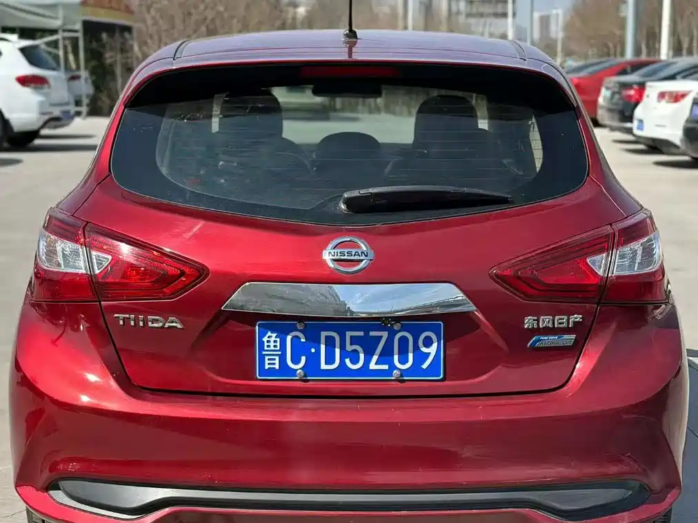 Tiida 2016 1.6L CVT Smart Travel Edition купить на сайте DeffCars