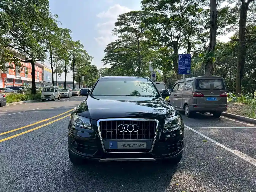 Audi Q5 2013 40 TFSI Technology купить на сайте DeffCars