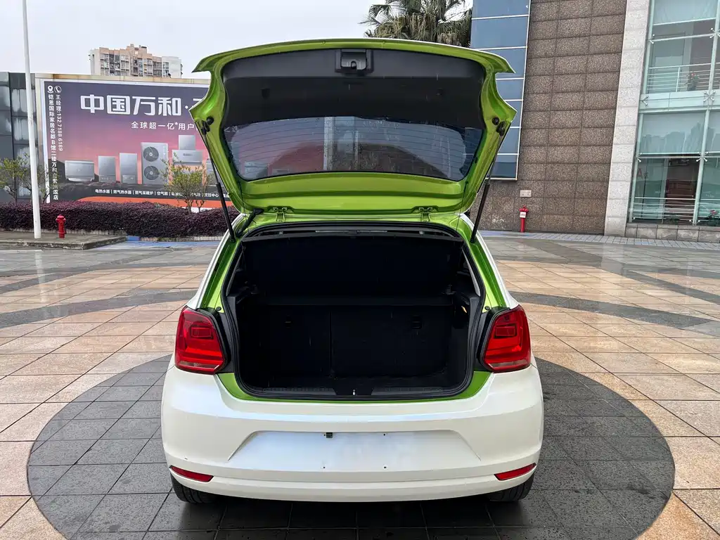 Polo 2014 1.6L automatic comfort version купить на сайте DeffCars