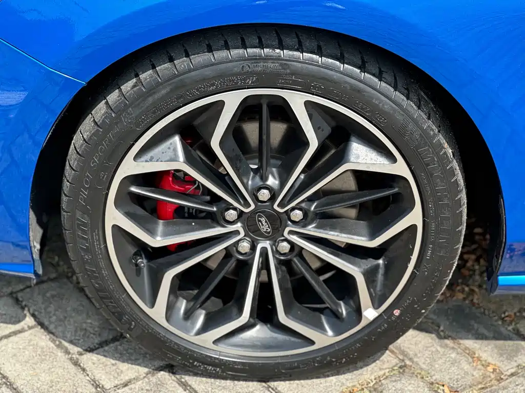 Focus 2021 Sedan EcoBoost 180 Automatic ST Line купить на сайте DeffCars
