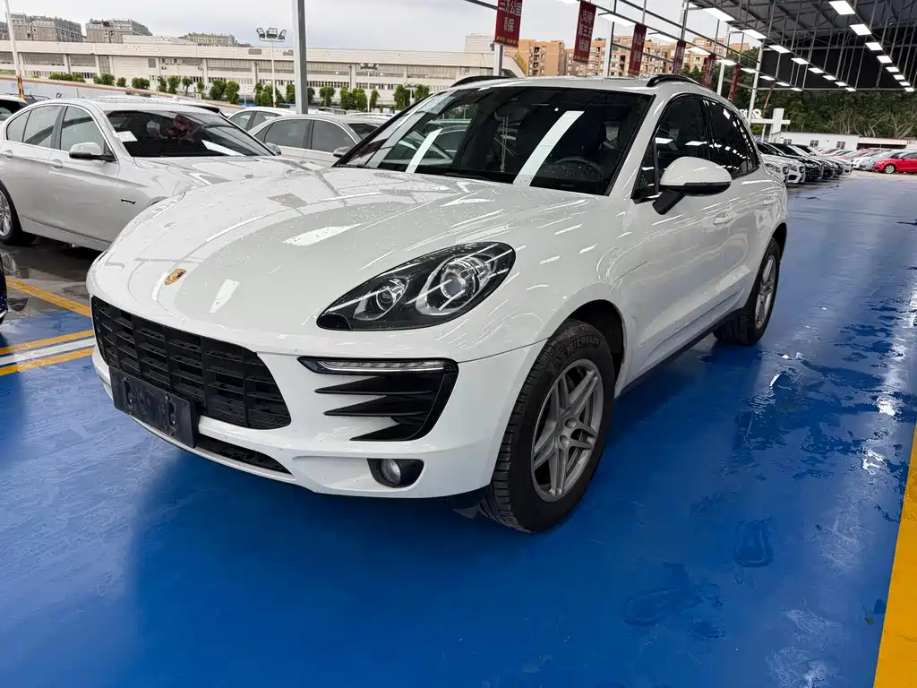 Macan 2017 Macan 2.0T купить на сайте DeffCars