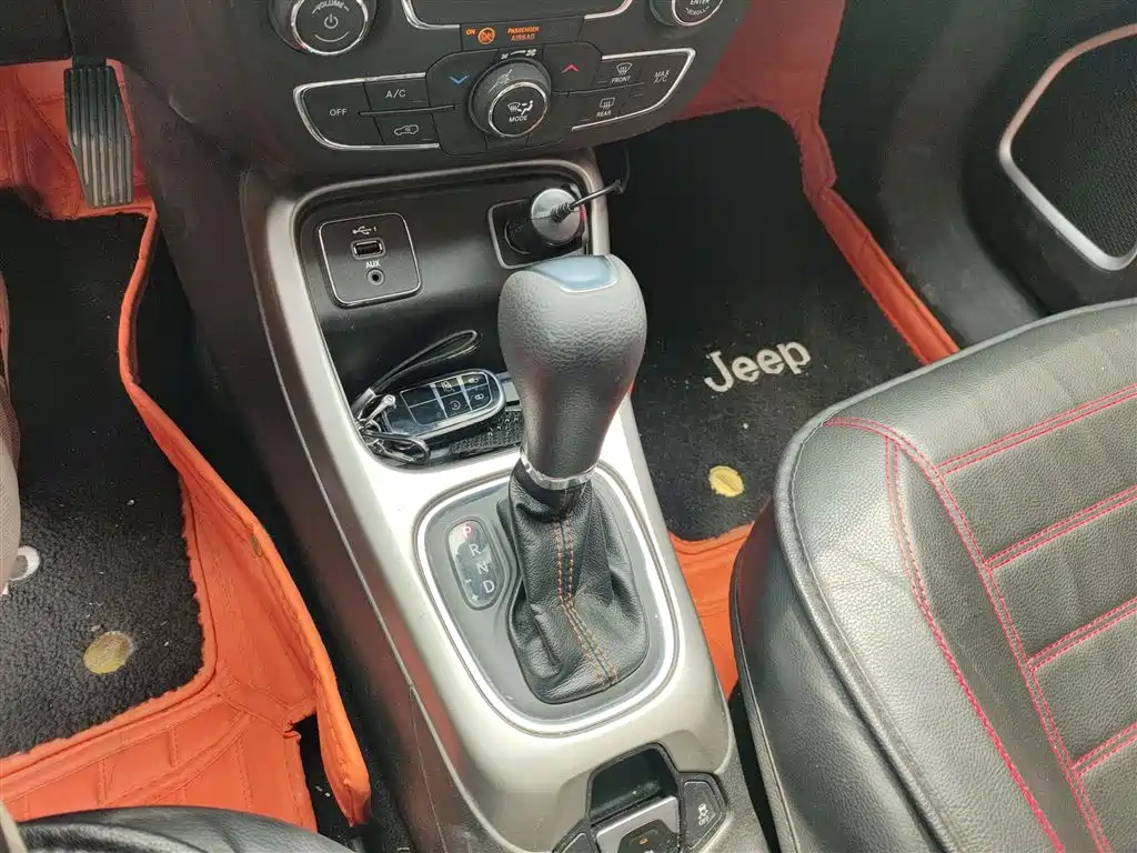 Compass 2019 220T Automatic Joy Edition купить на сайте DeffCars