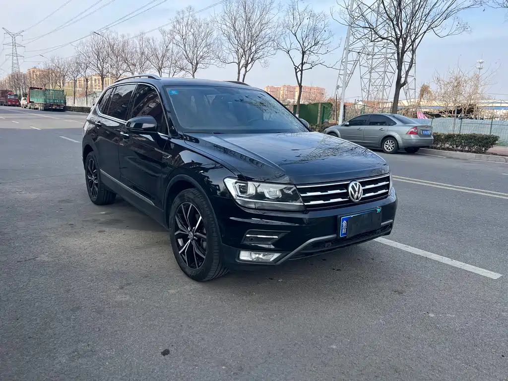 Tiguan L 2019 330TSI automatic two-wheel drive smart luxury version National VI купить на сайте DeffCars