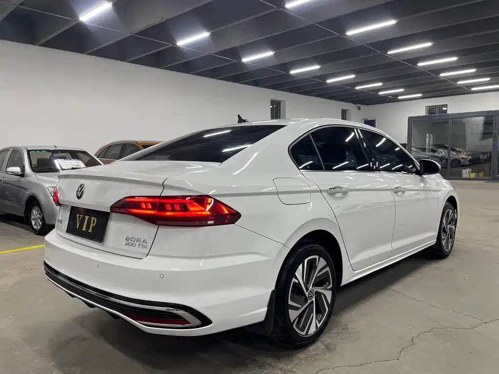 Bora 2023 model 200TSI DSG Yuexing PRO version купить на сайте DeffCars