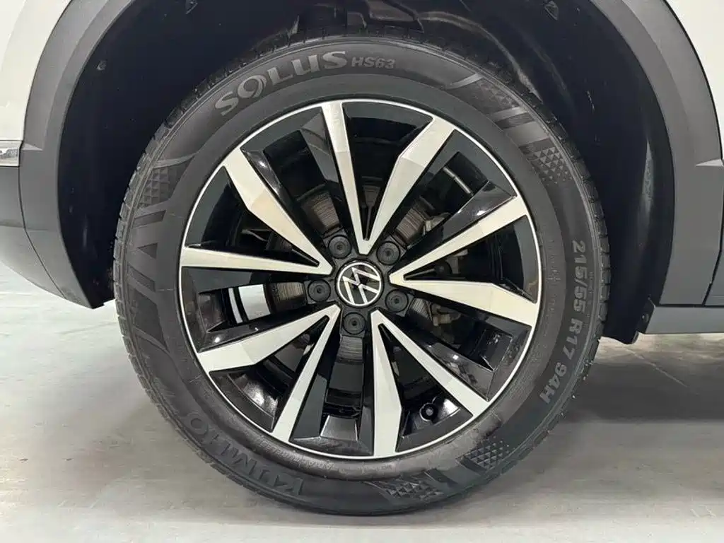 T-ROC 2023 280TSI DSG two-wheel drive time version купить на сайте DeffCars