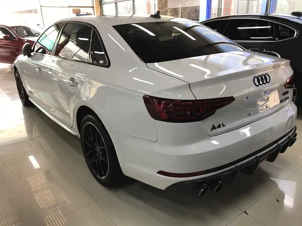 Audi A4L 2019 40 TFSI Fashion Type National V купить на сайте DeffCars