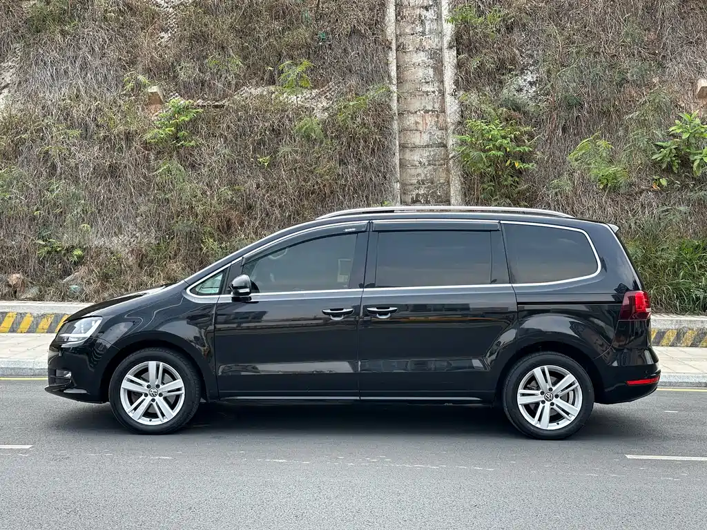 Sharan 2018 380TSI Comfortable 7-seater купить на сайте DeffCars