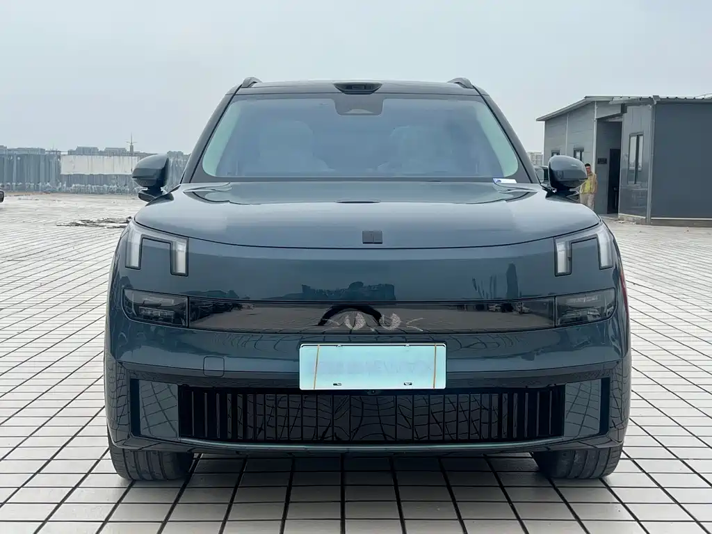Lynk & Co 900 2025 2.0T Ultra 6-seater купить на сайте DeffCars