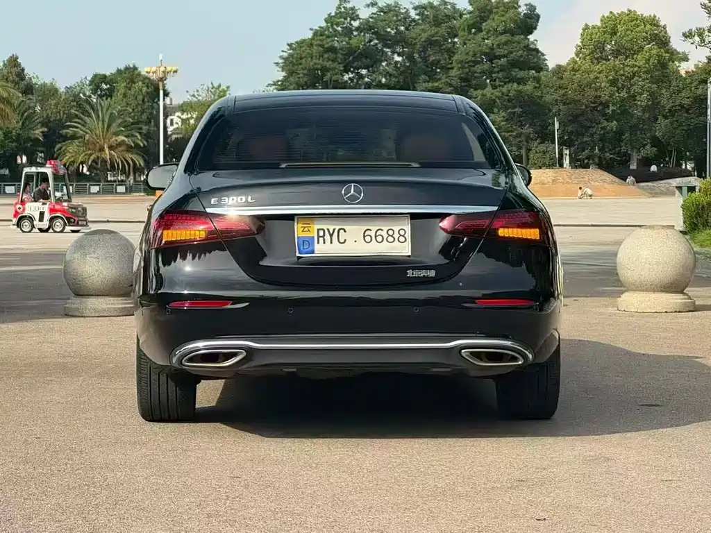 Mercedes-Benz E-Class 2023 E 300 L Sports Luxury купить на сайте DeffCars