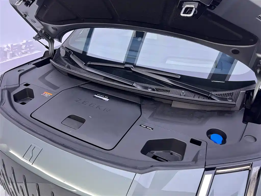 Jikrypton 009 2024 six-seat executive version four-wheel drive 108kWh купить на сайте DeffCars