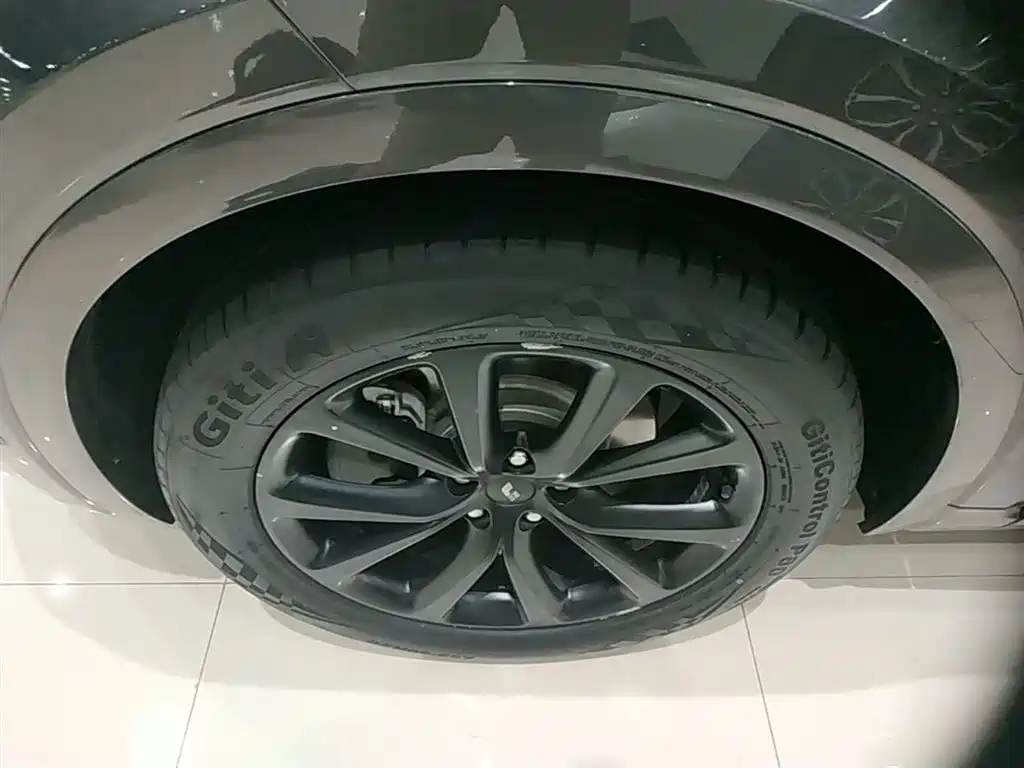 Ideal ONE 2021 extended range 6-seater version купить на сайте DeffCars